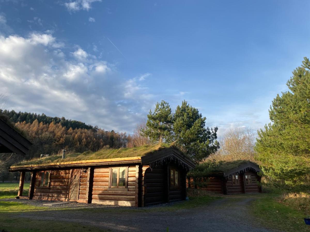 Log Home Village Ulverston Εξωτερικό φωτογραφία